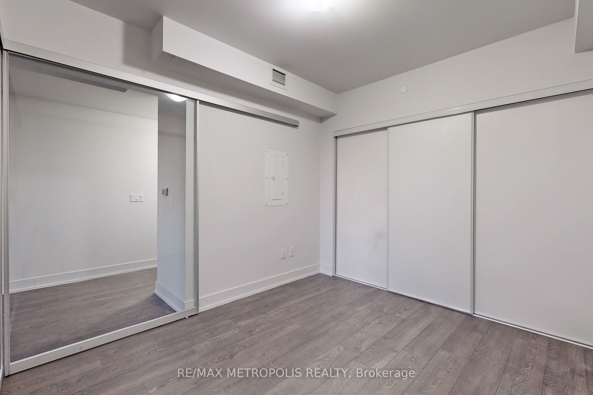 2550 Simcoe St N, #2302