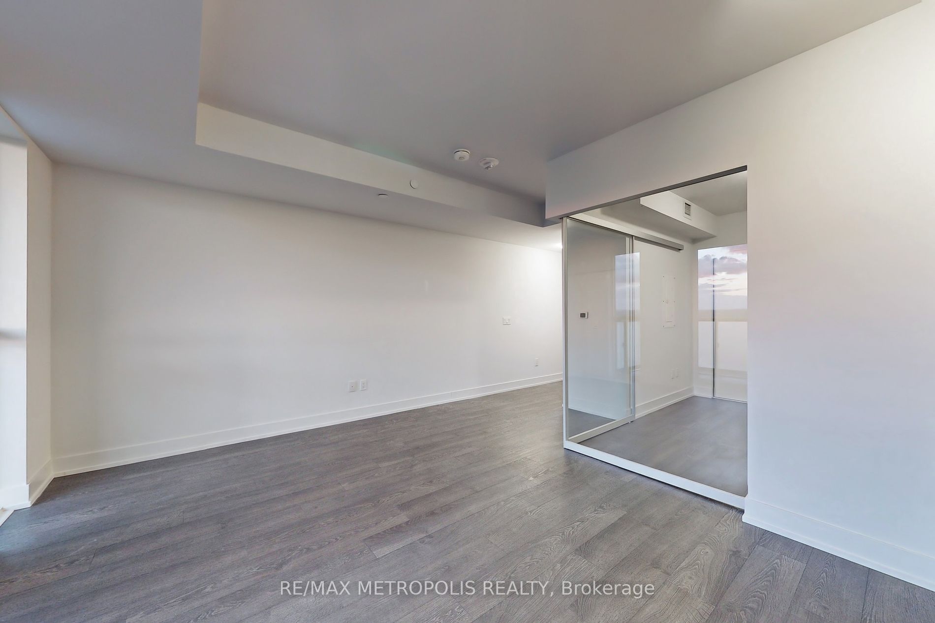 2550 Simcoe St N, #2302