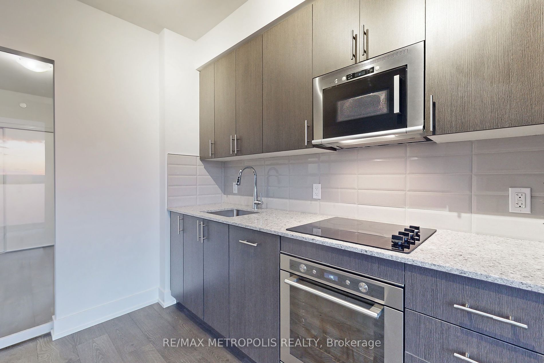 2550 Simcoe St N, #2302