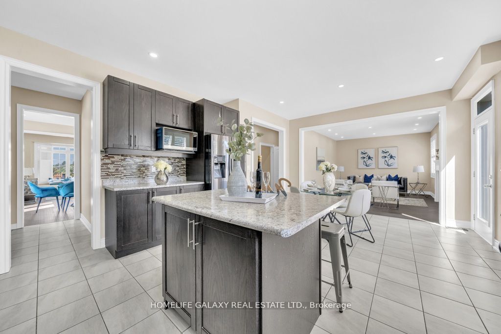11 Donald Powell Cres