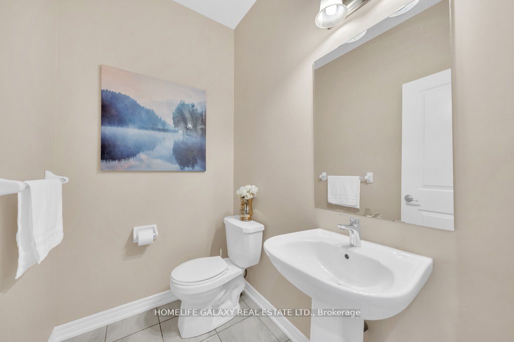 11 Donald Powell Cres
