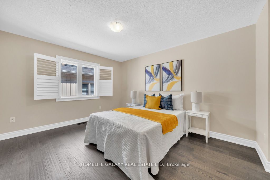 11 Donald Powell Cres