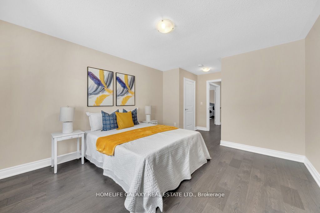 11 Donald Powell Cres