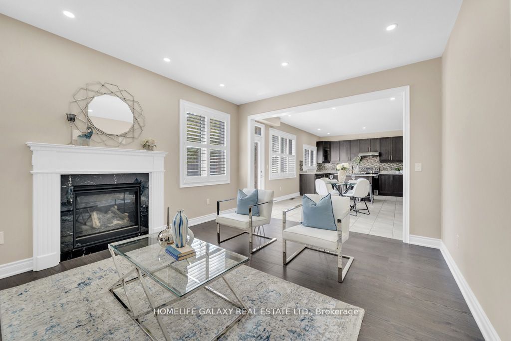 11 Donald Powell Cres