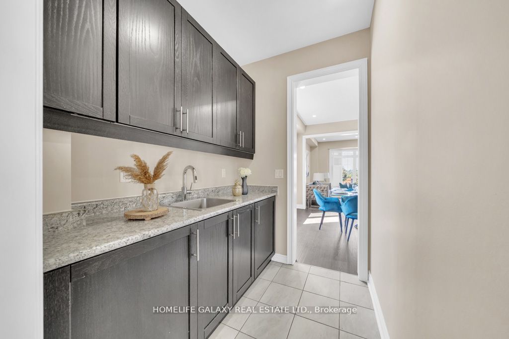 11 Donald Powell Cres