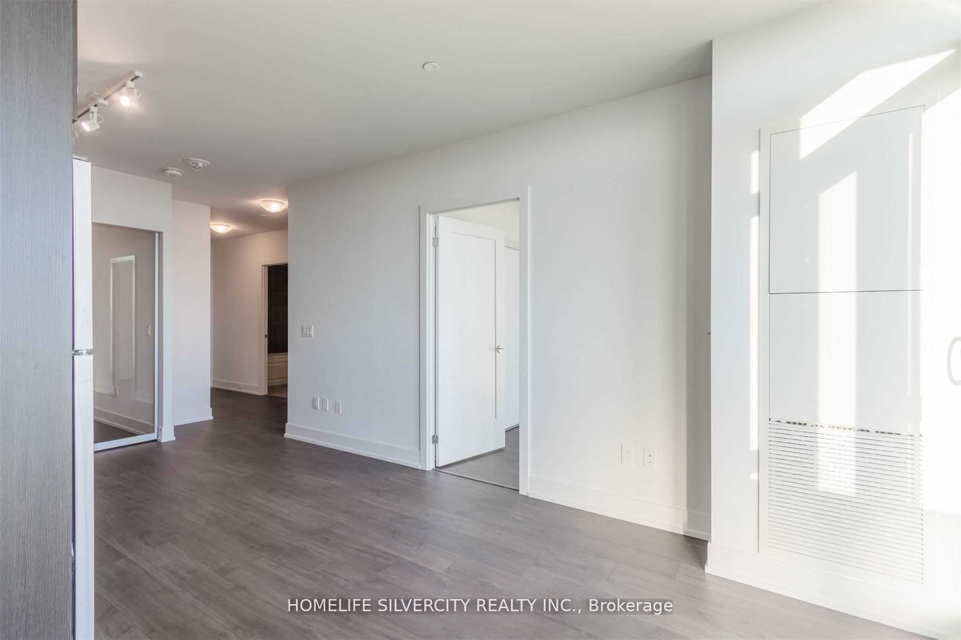 2550 Simcoe Street N, #1709