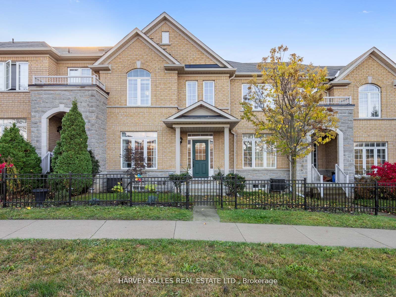 83 Barkdale Way