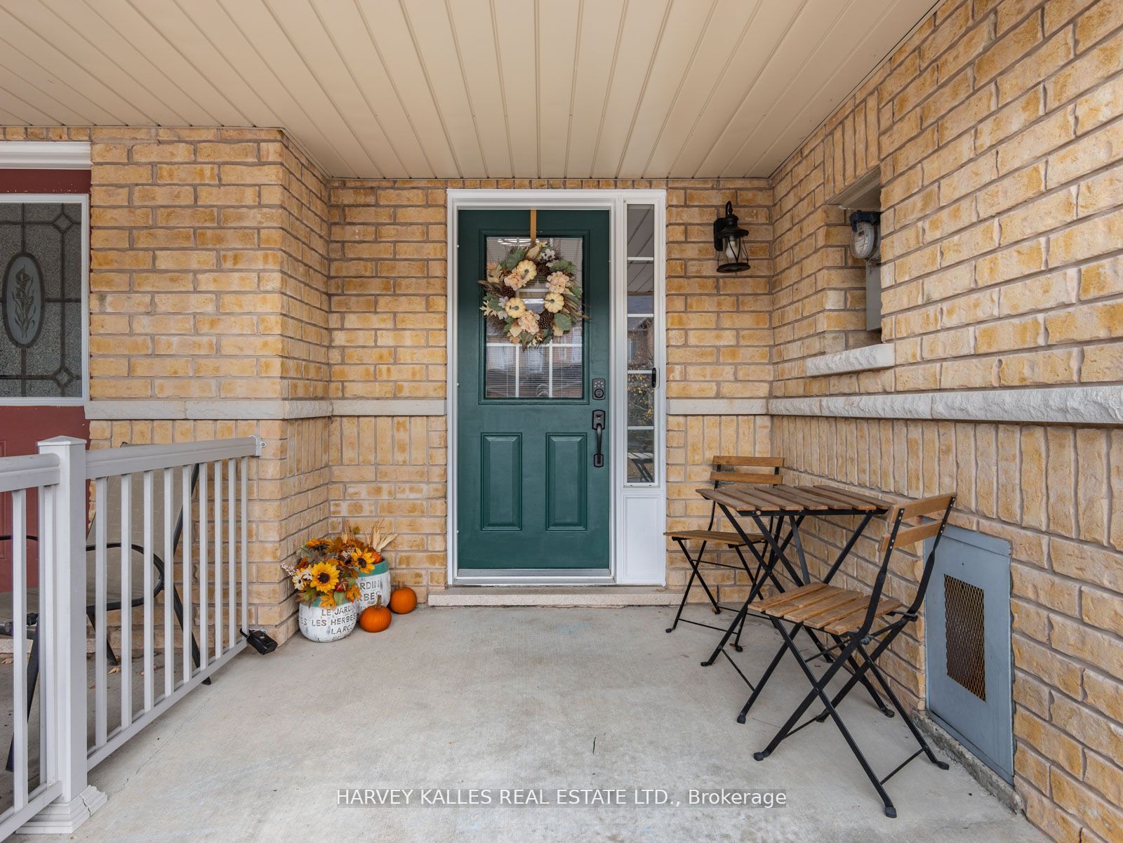 83 Barkdale Way