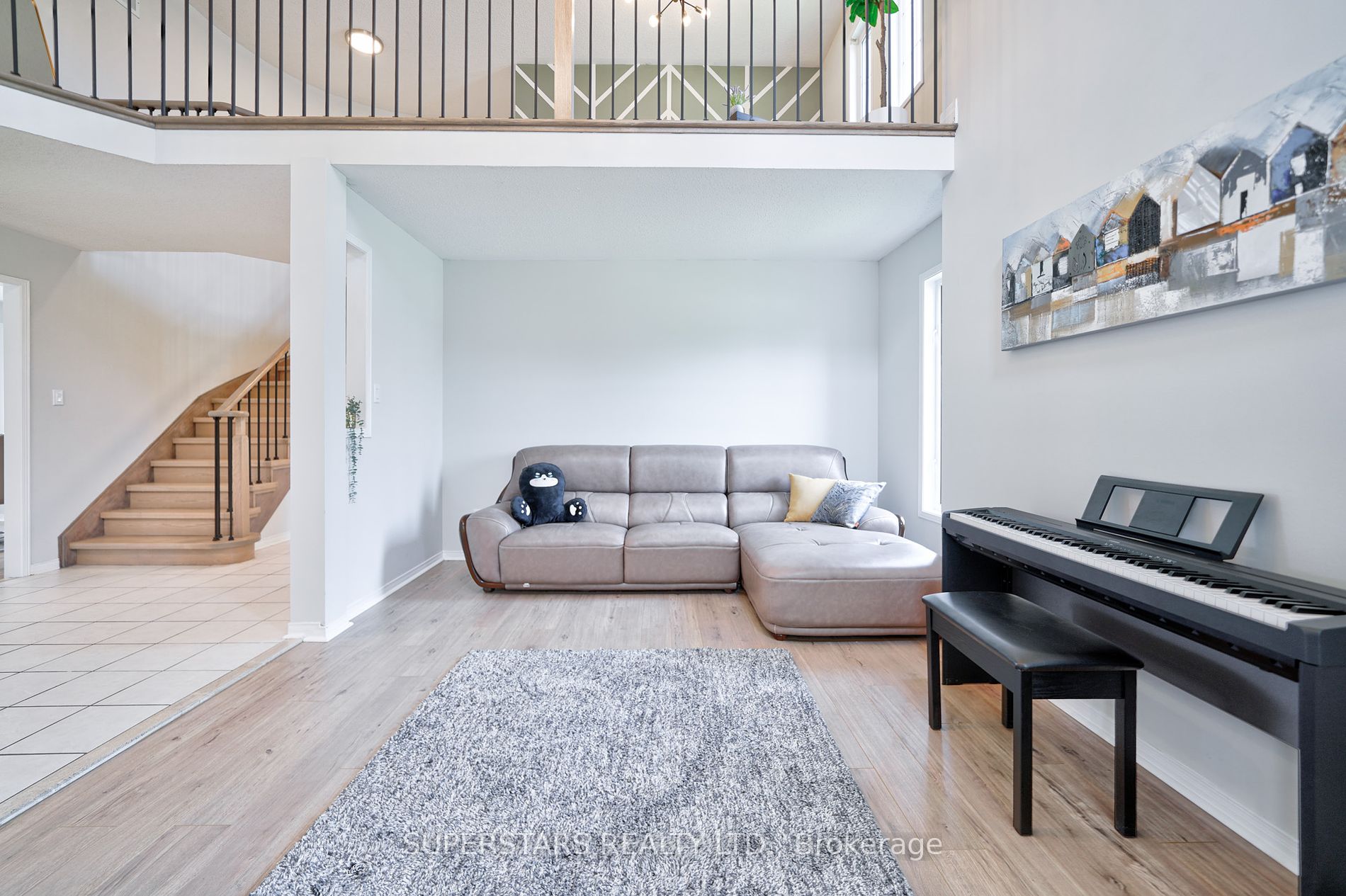 2 Redvers St