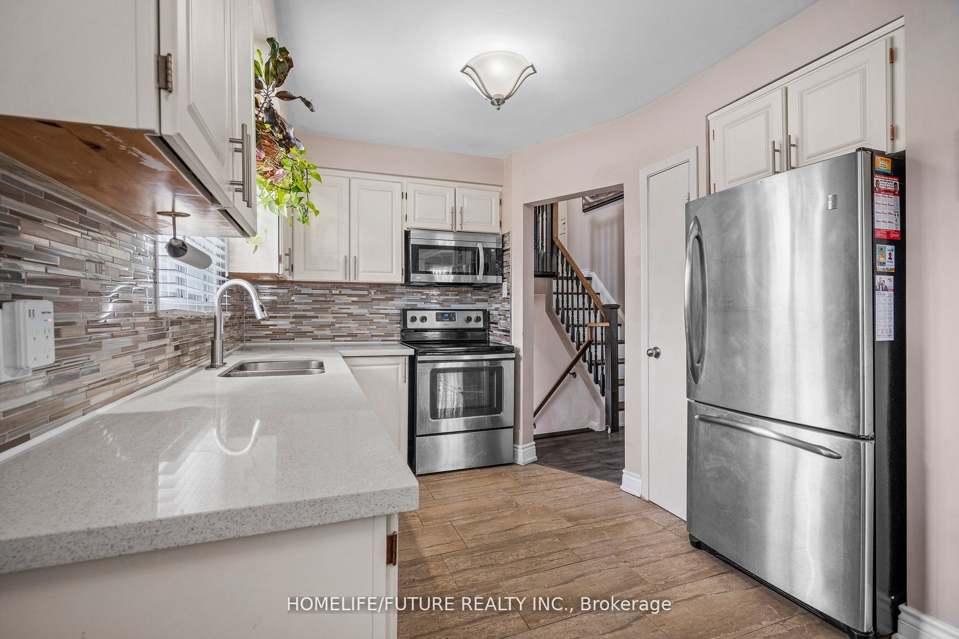 8 Albacore Crescent