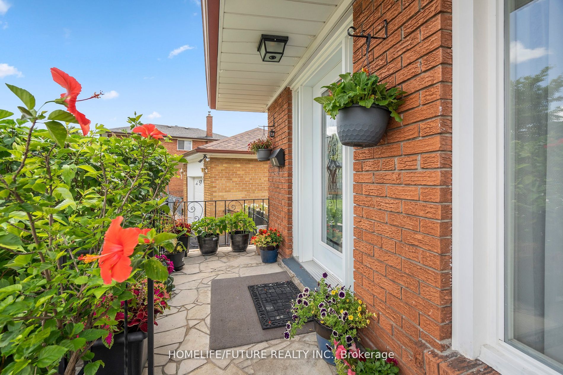 8 Albacore Crescent