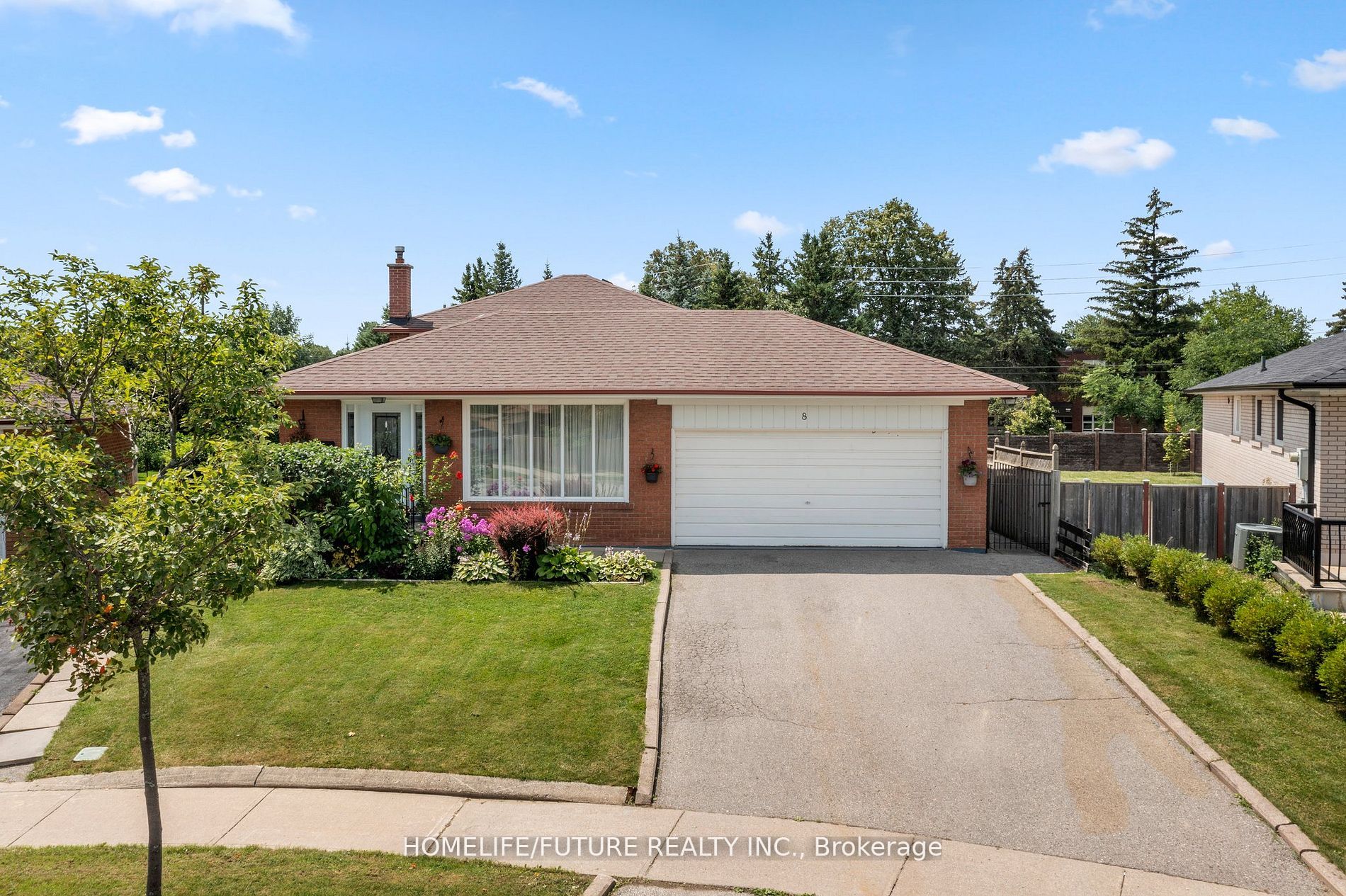 8 Albacore Crescent