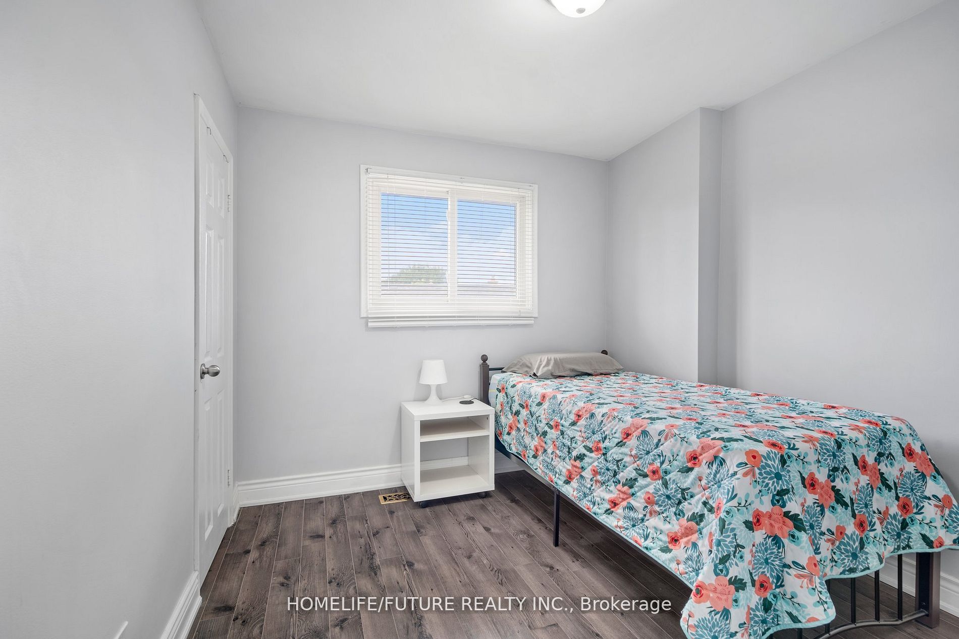 8 Albacore Crescent