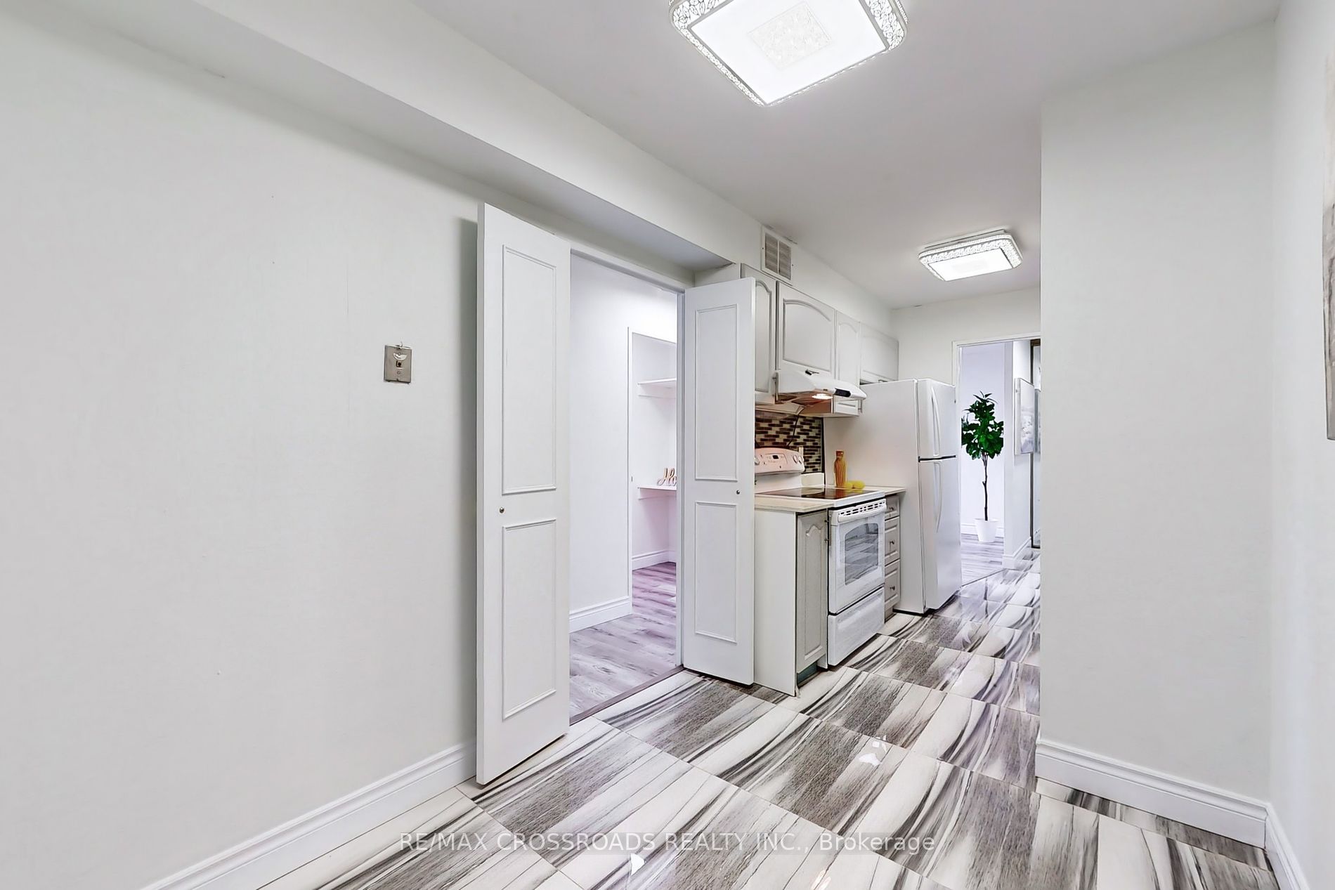 25 Silver Springs Blvd, #1601