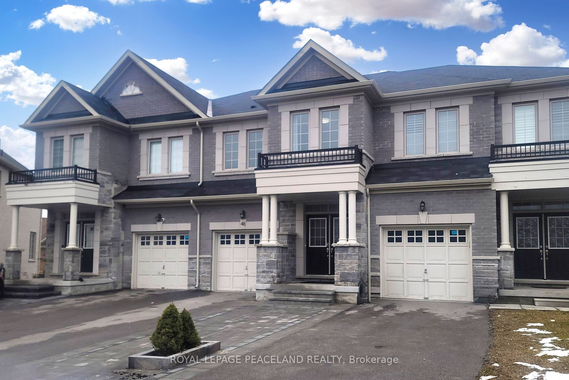48 Mac Frost Way