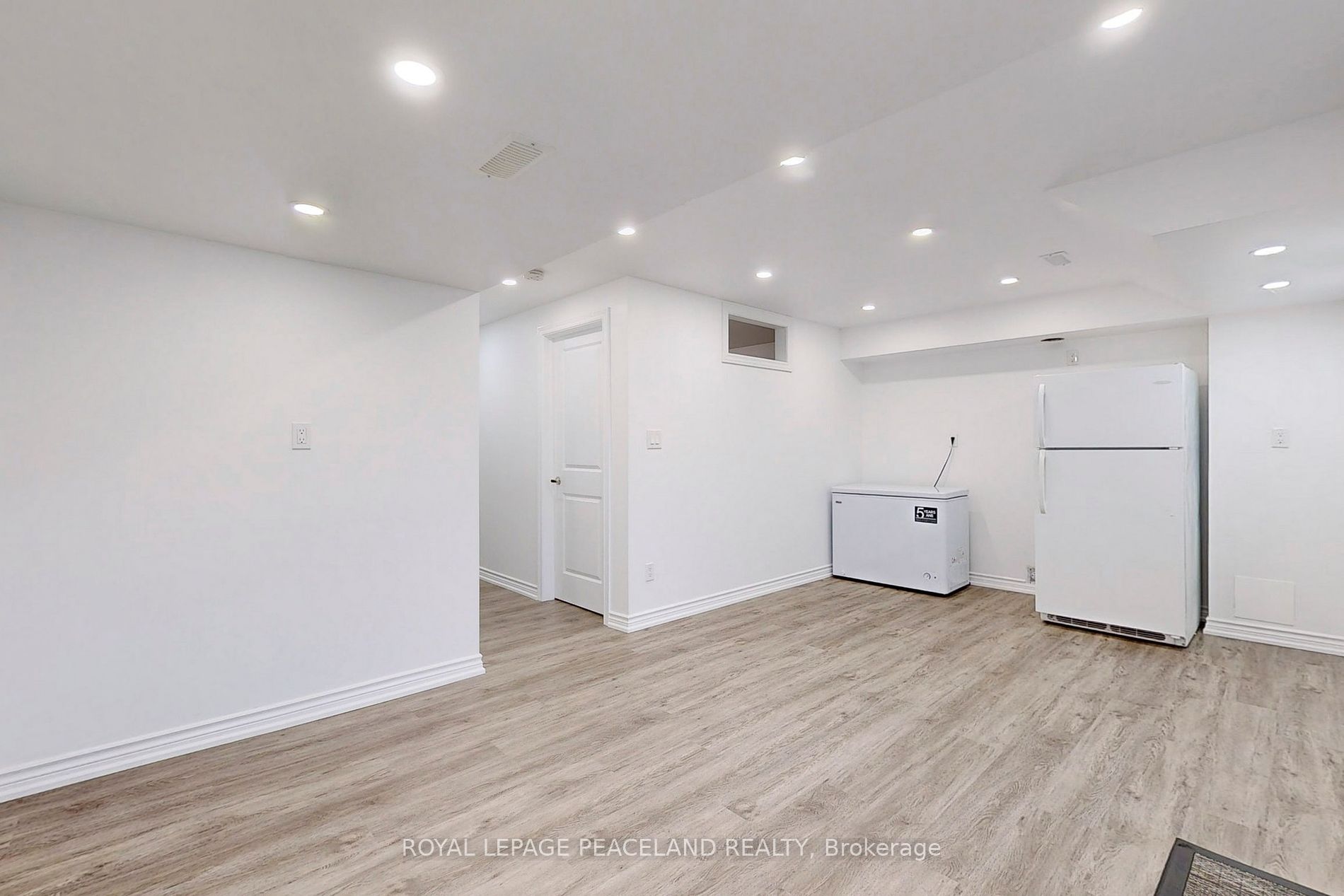 48 Mac Frost Way