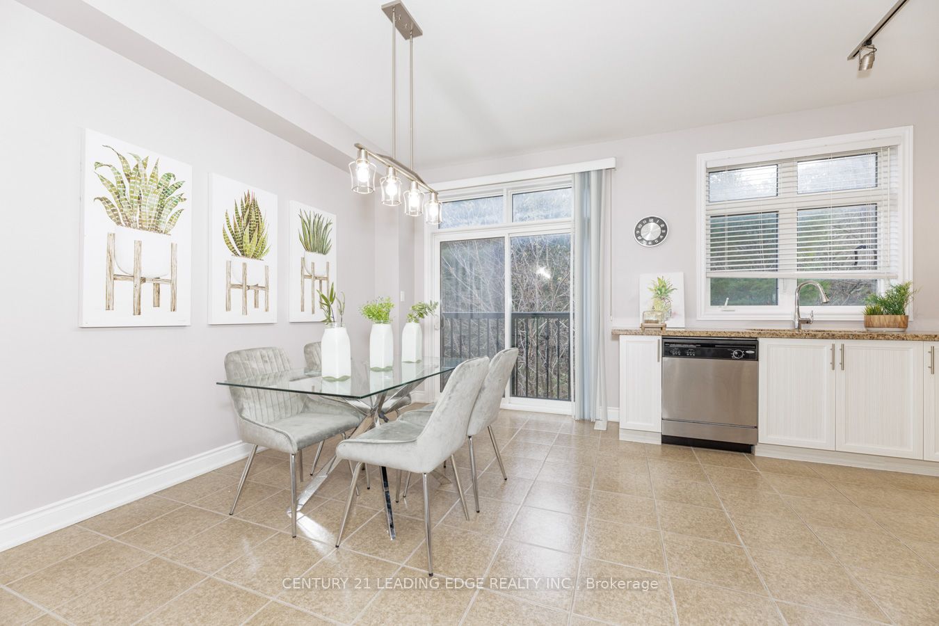 361 Chickadee Court, #11
