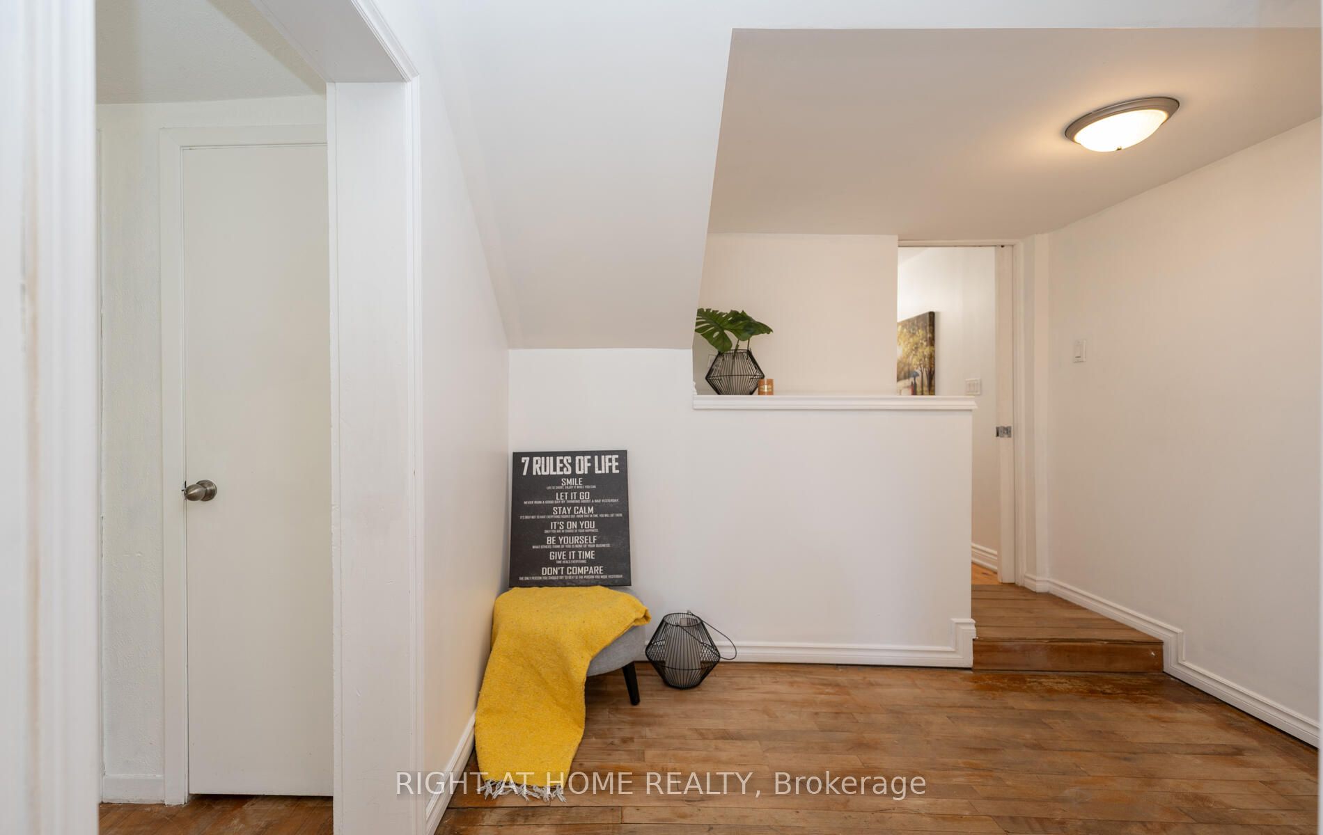2319 Wildwood Cres