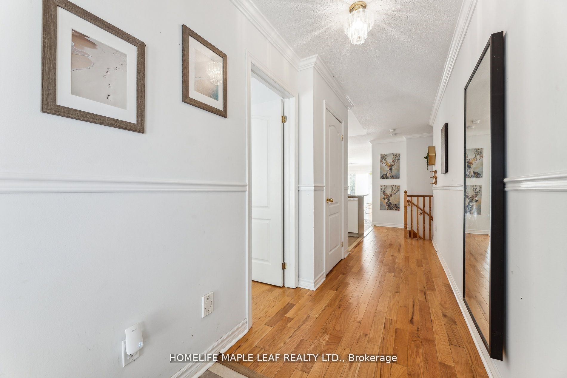 350 Lakebreeze Drive #8