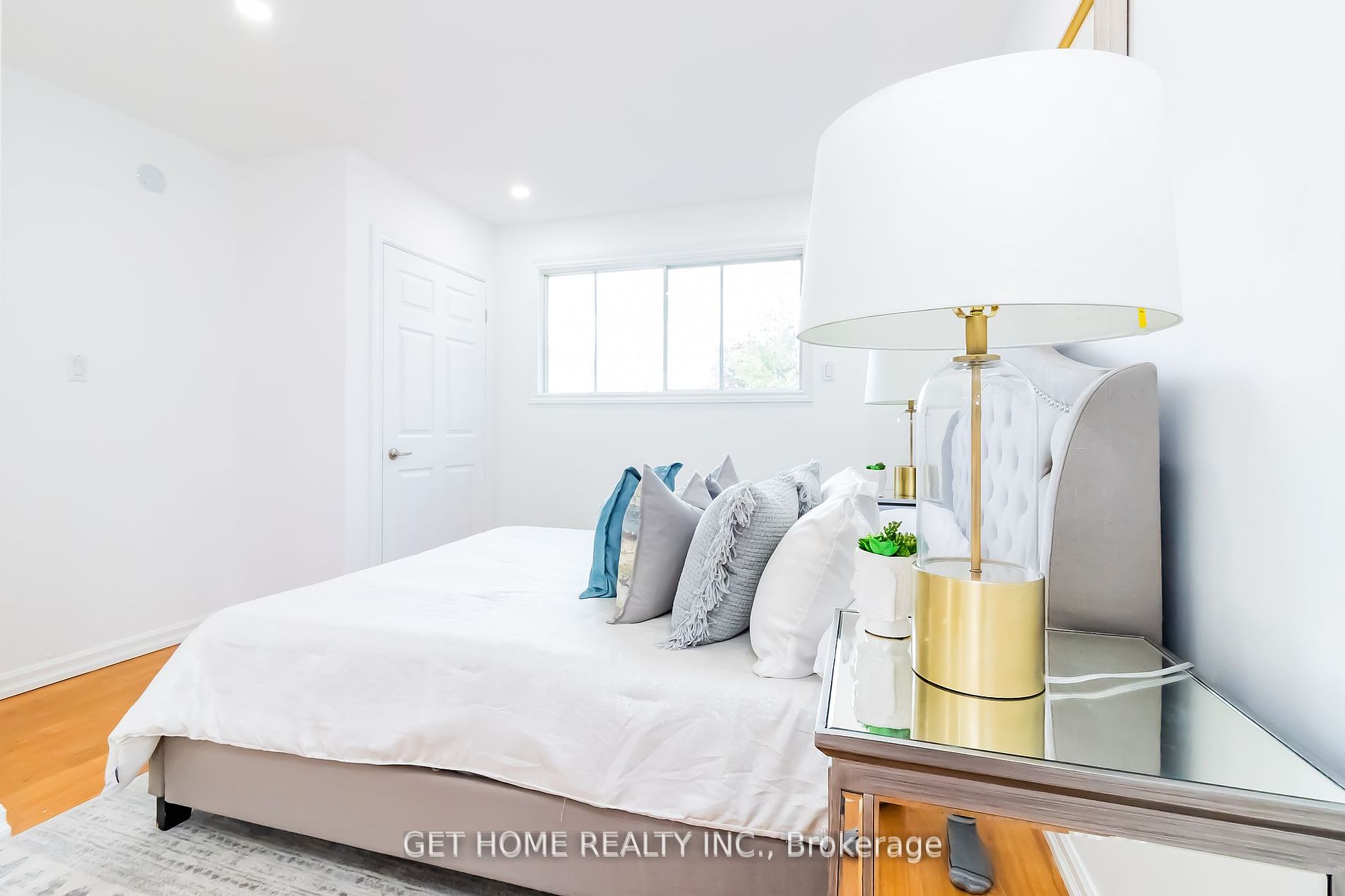 69 Broadlands Cres