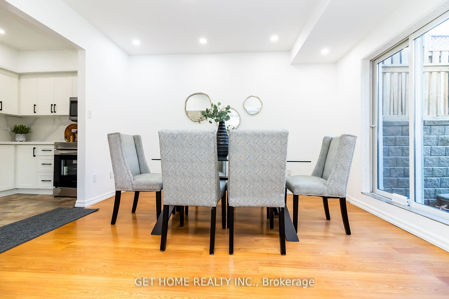 69 Broadlands Cres