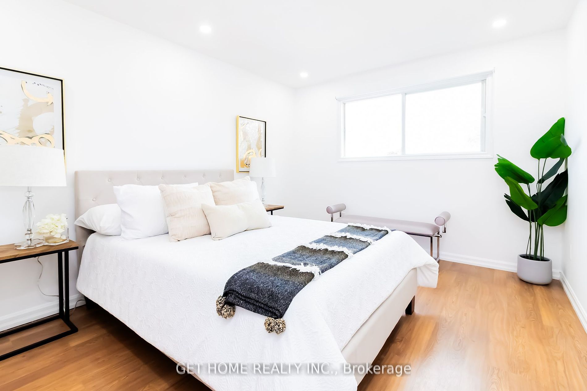 69 Broadlands Cres