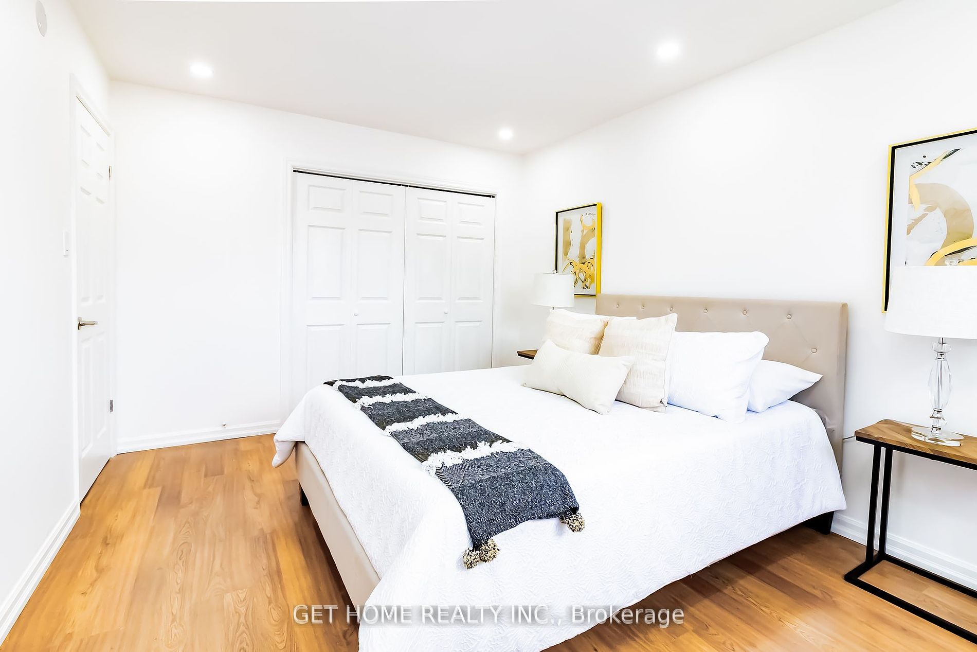 69 Broadlands Cres