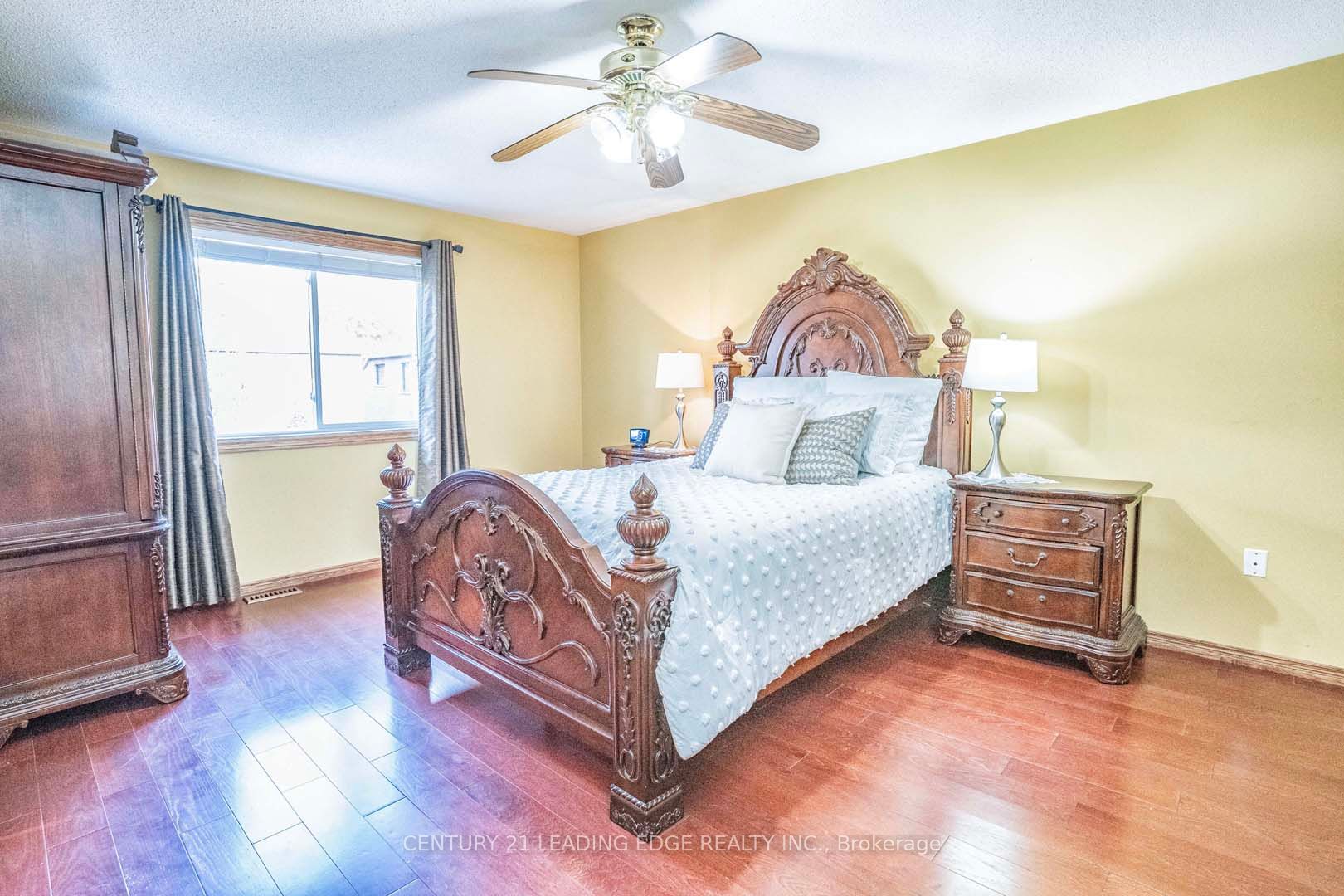105 Hopkinson Cres
