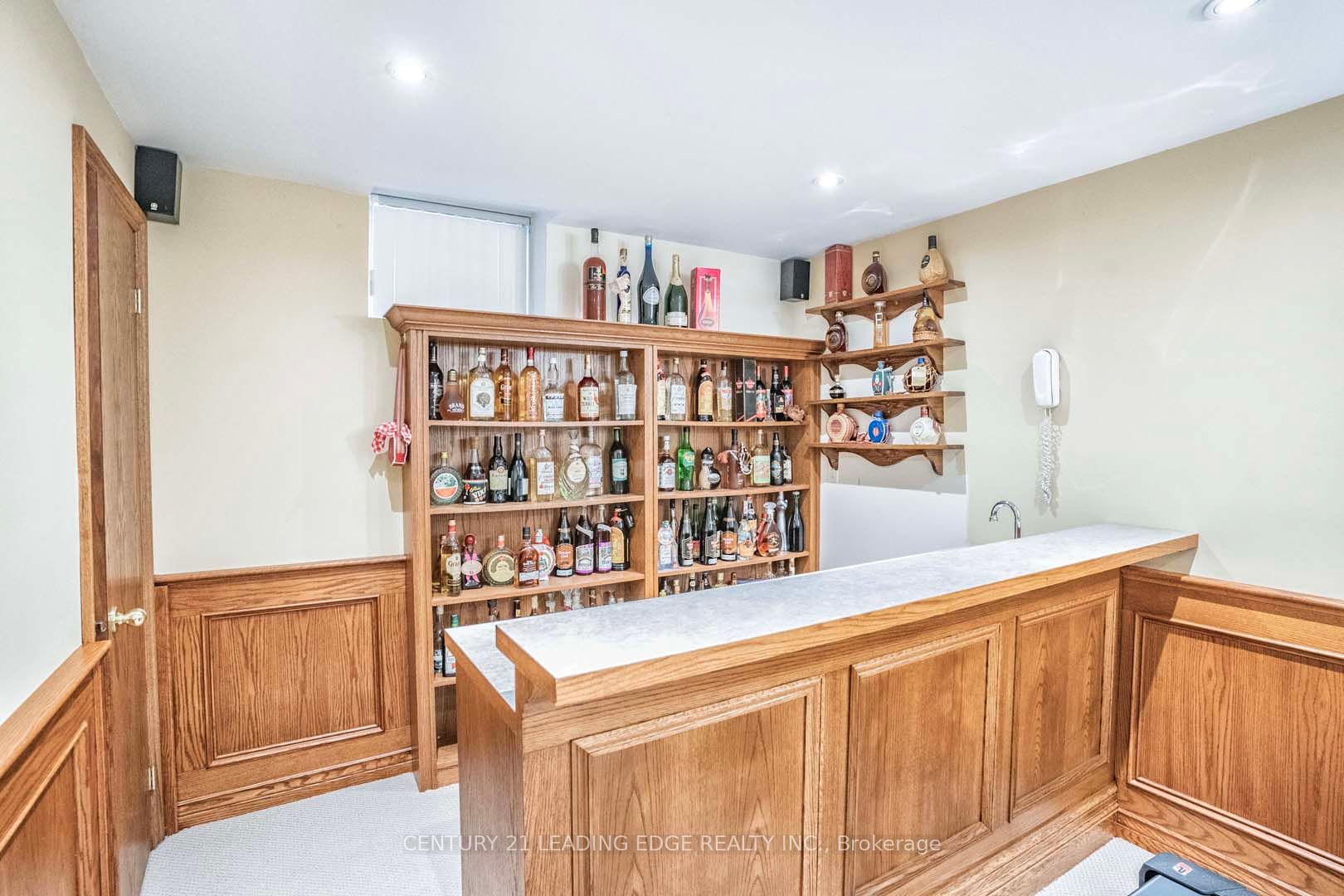 105 Hopkinson Cres