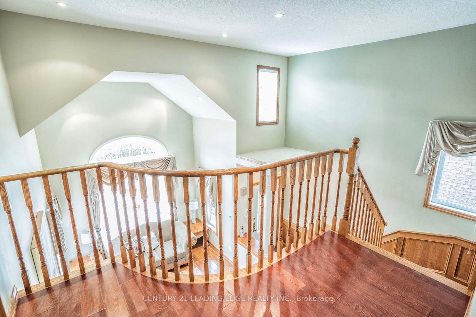 105 Hopkinson Cres