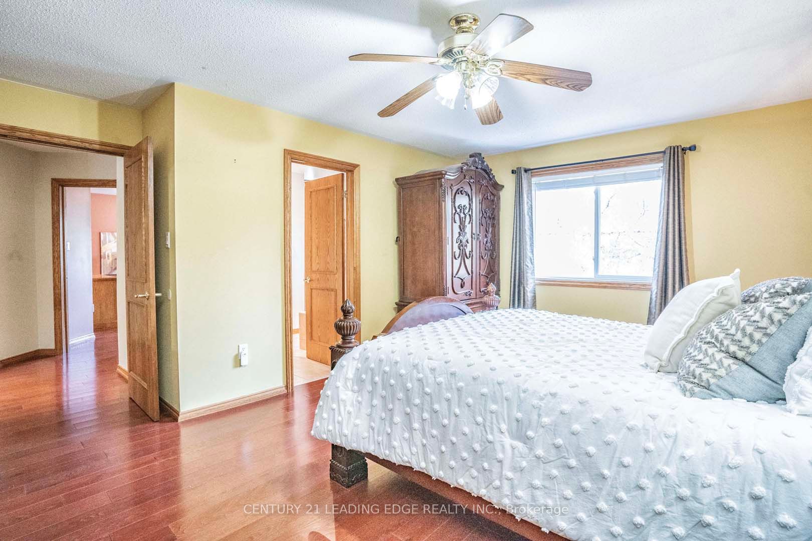 105 Hopkinson Cres
