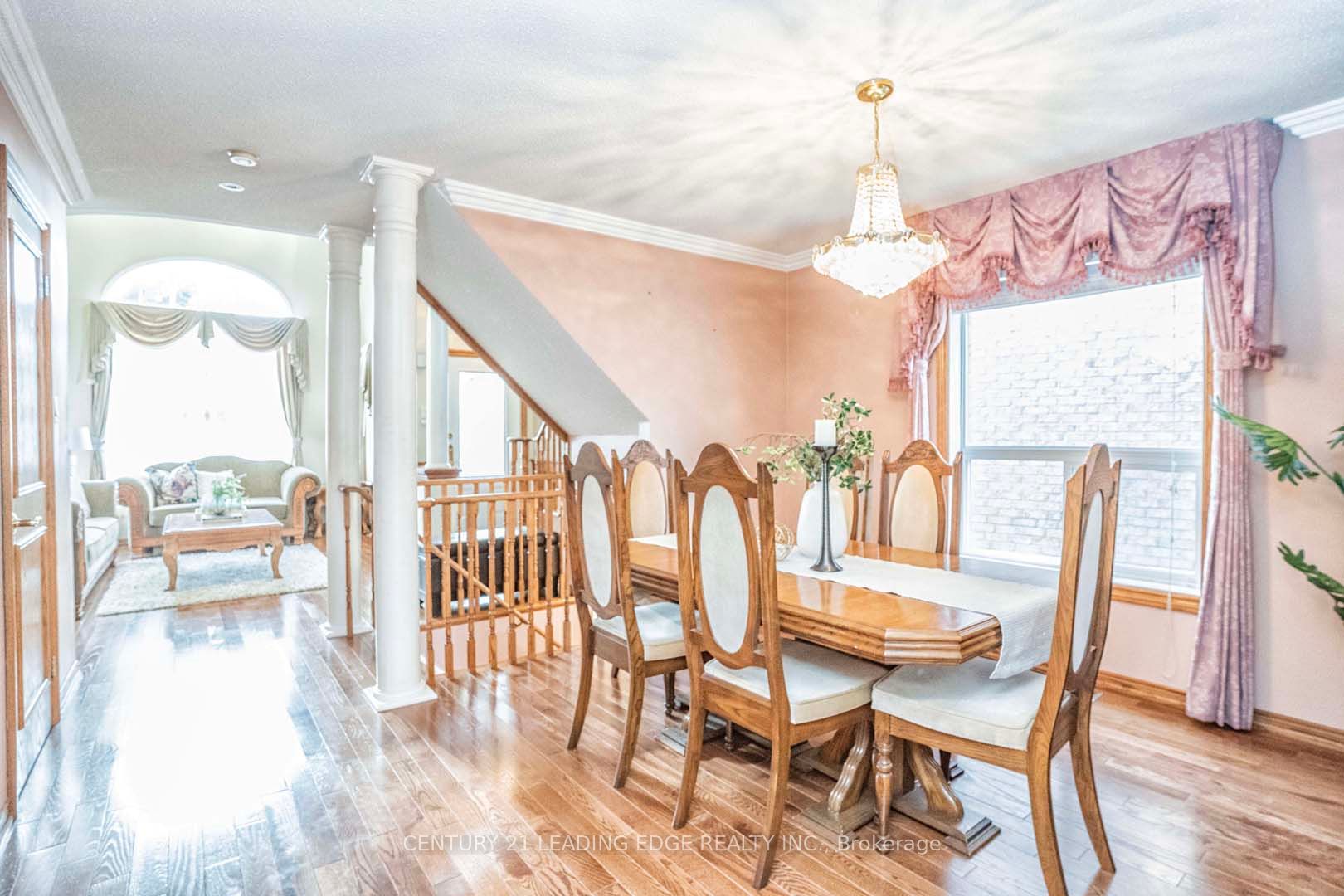 105 Hopkinson Cres
