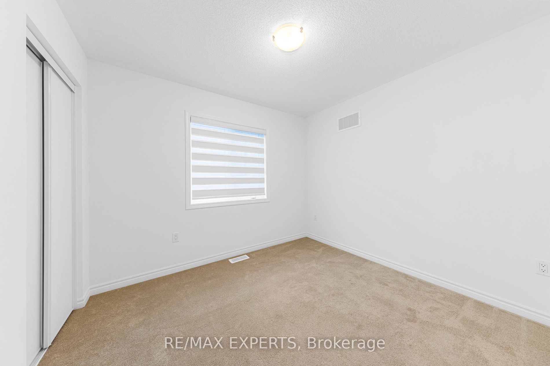 1508 Honey Locust Pl