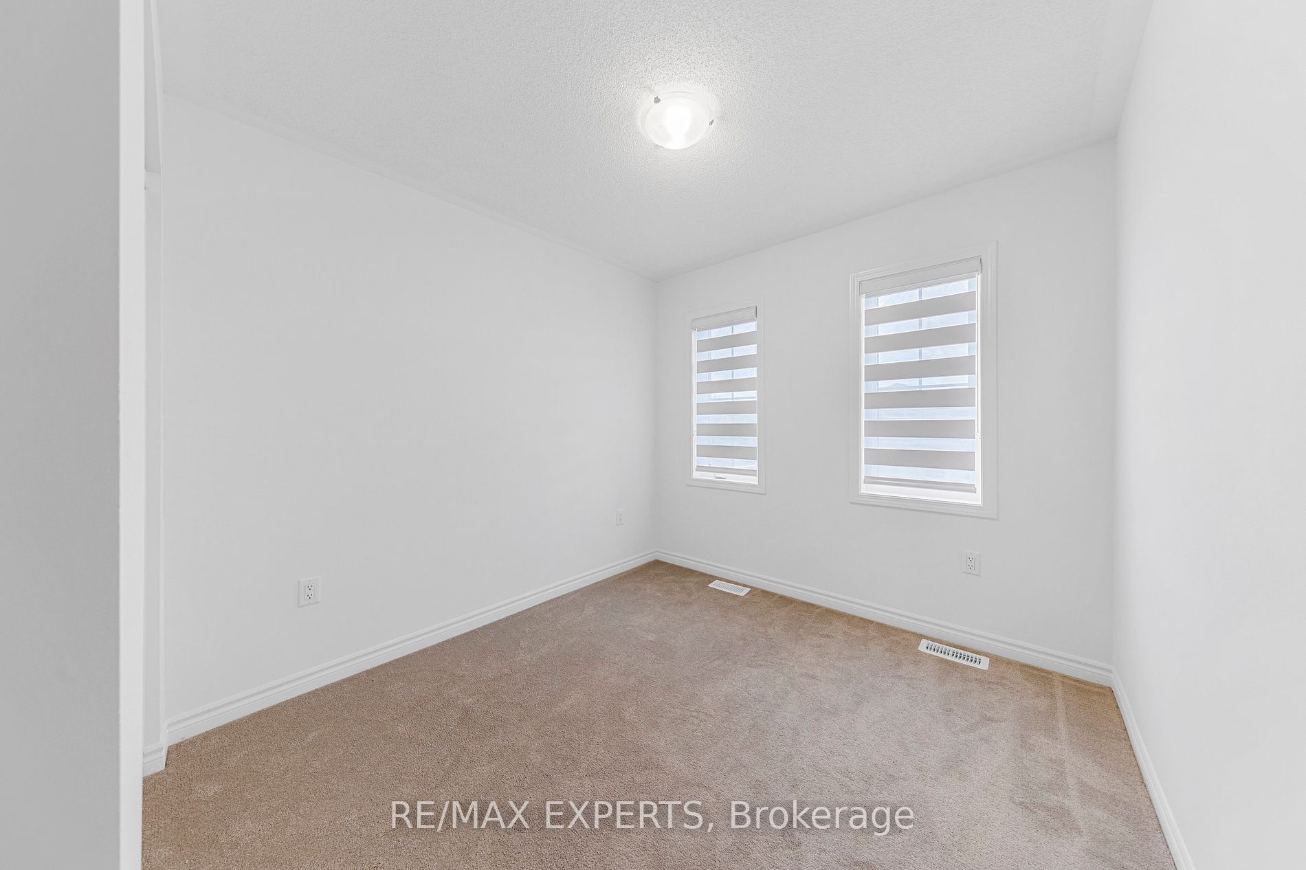 1508 Honey Locust Pl
