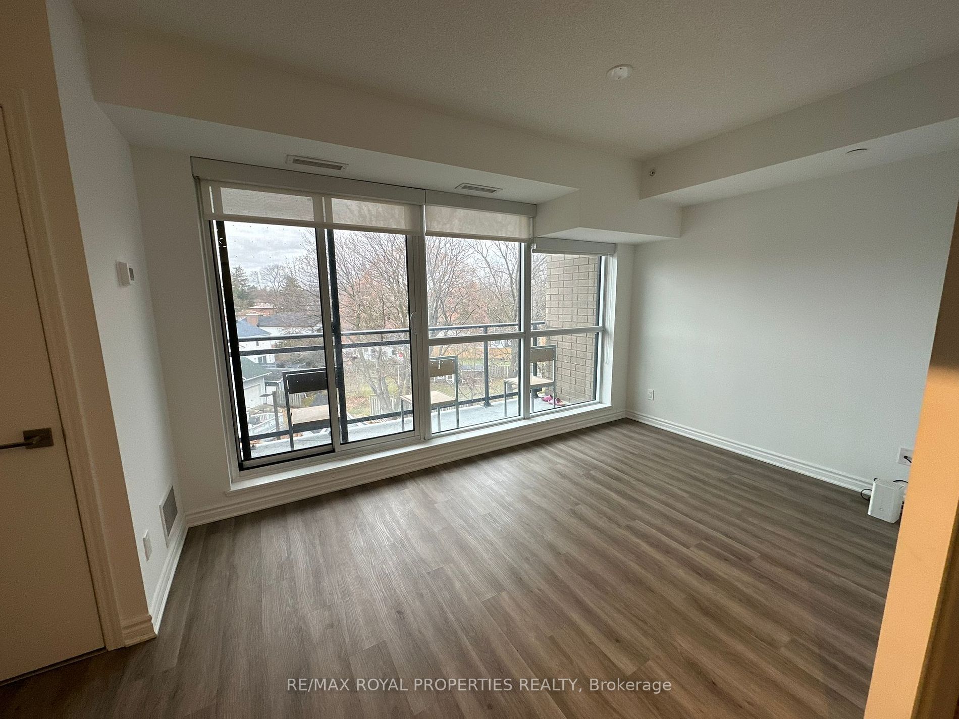 1 Falaise Rd, #410