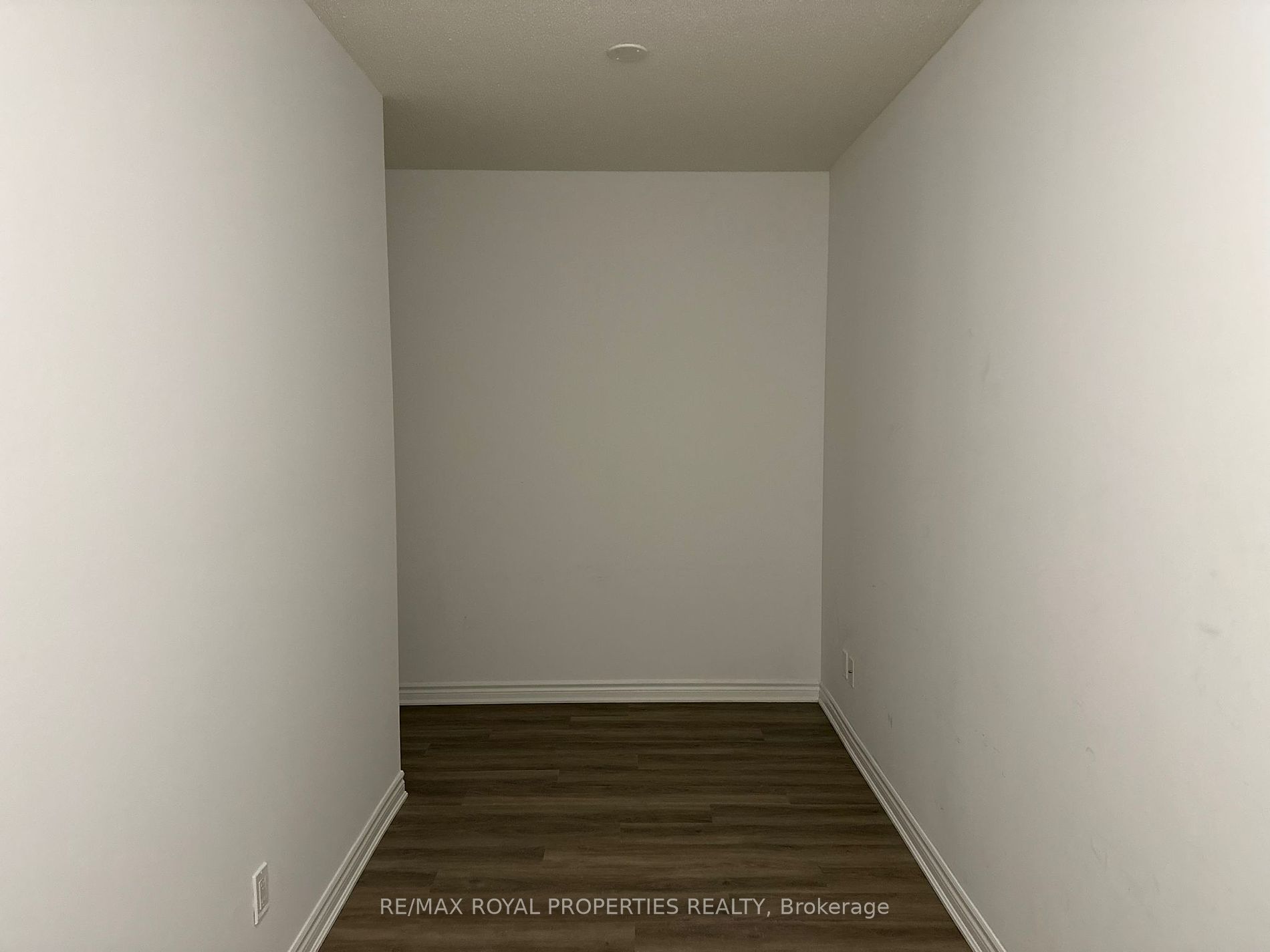 1 Falaise Rd, #410