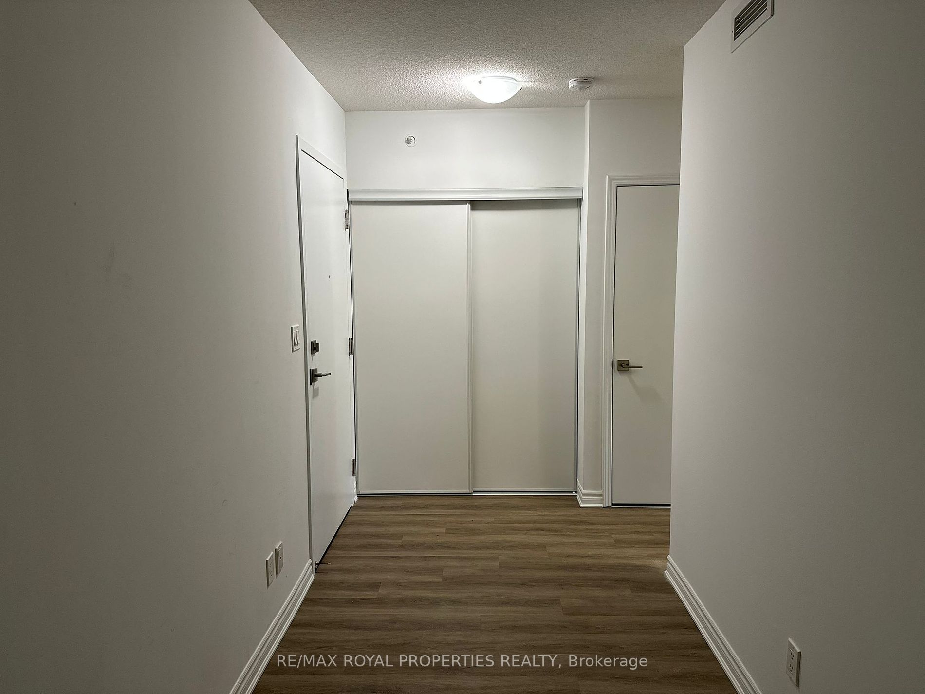 1 Falaise Rd, #410