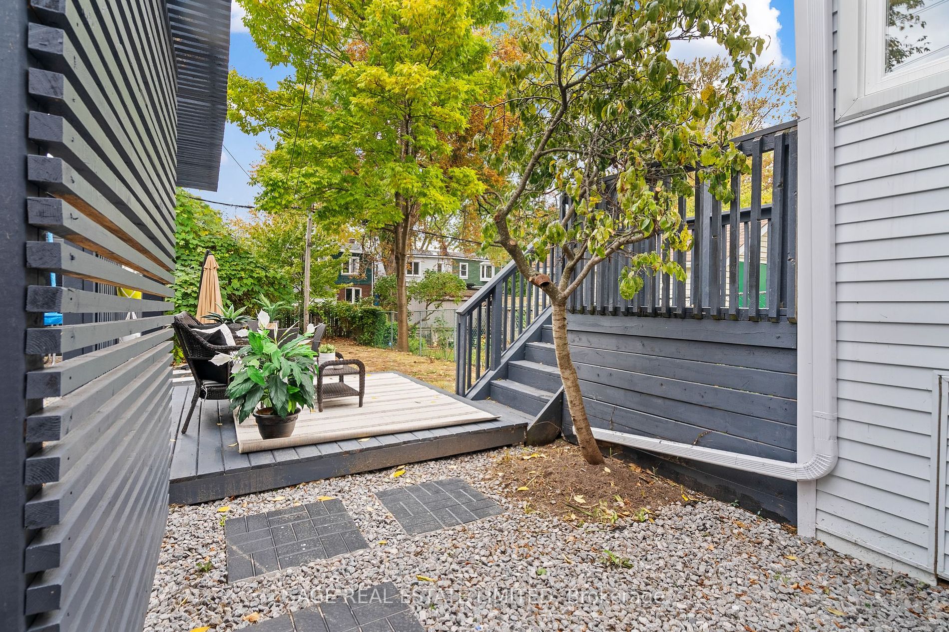 483 Milverton Boulevard