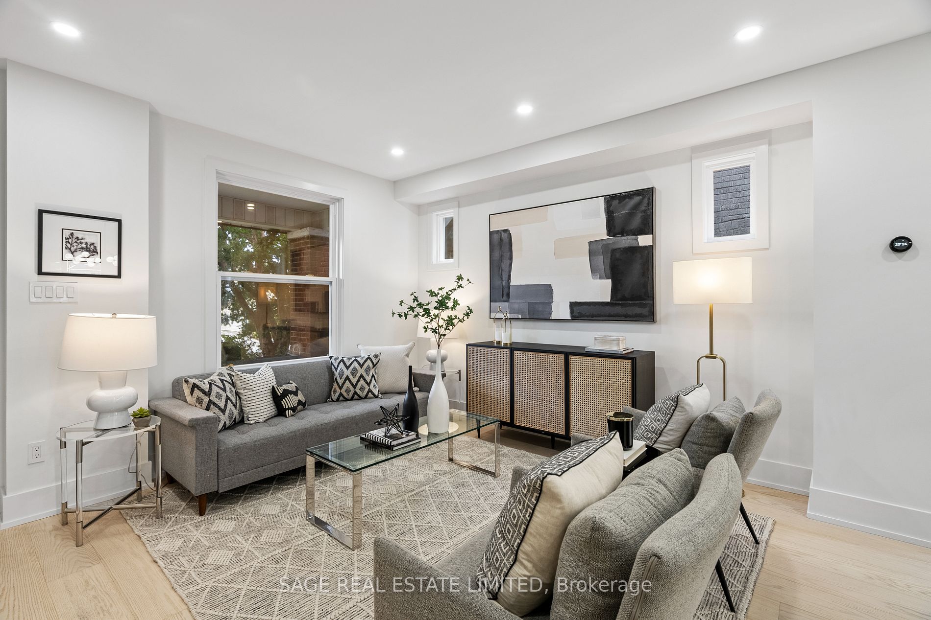 483 Milverton Boulevard