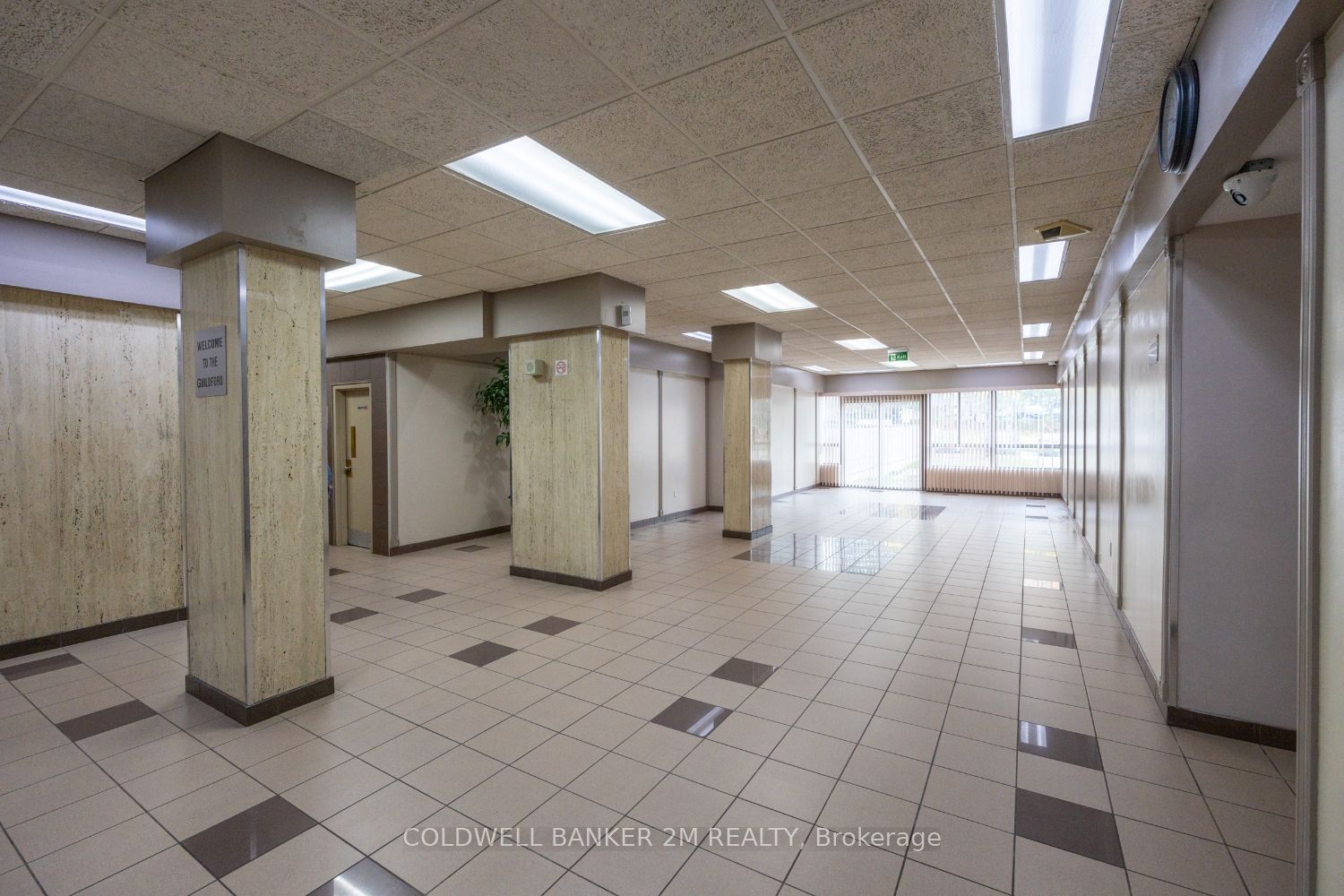 3380 Eglinton Ave E, #1806