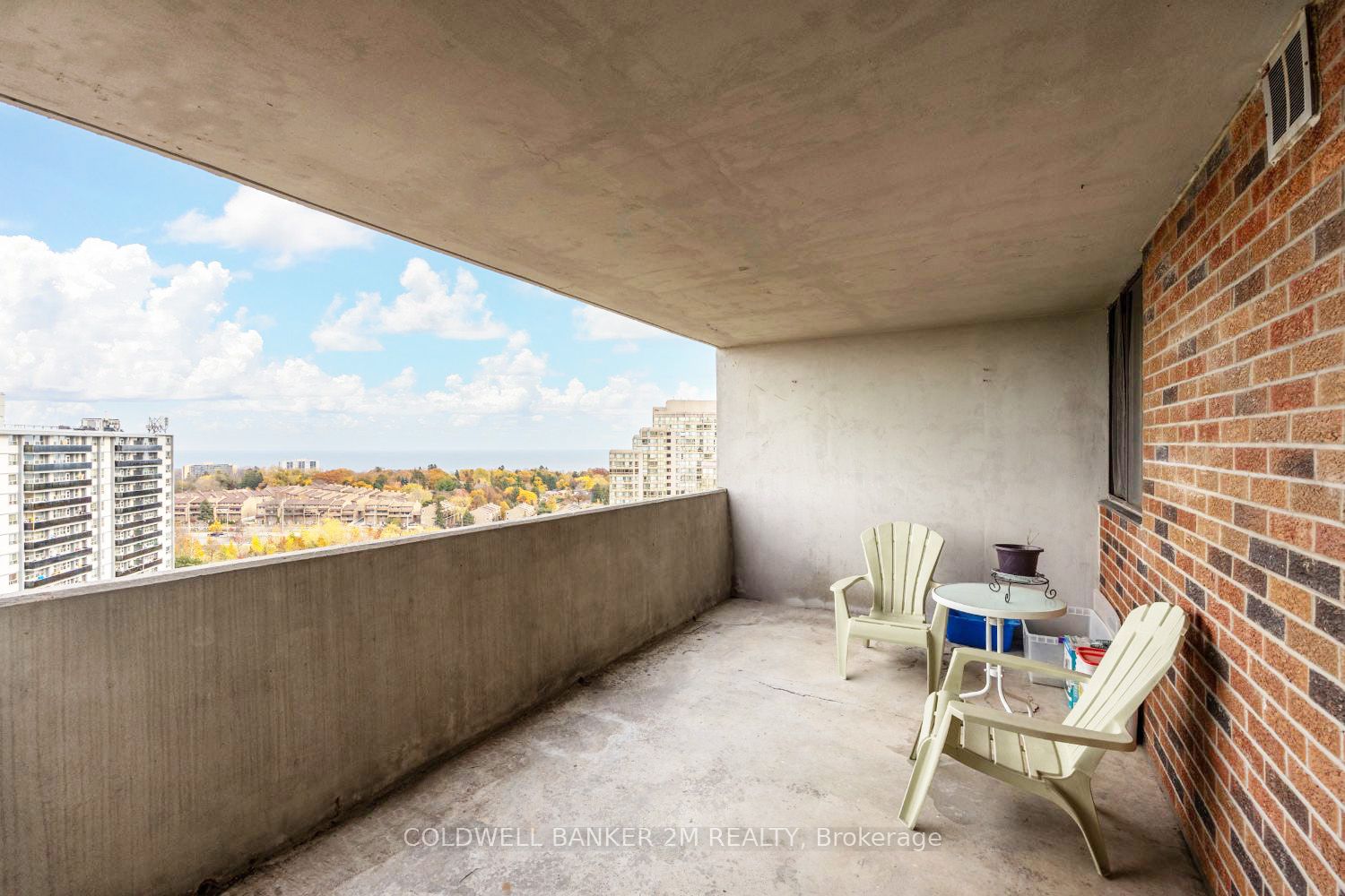 3380 Eglinton Ave E, #1806
