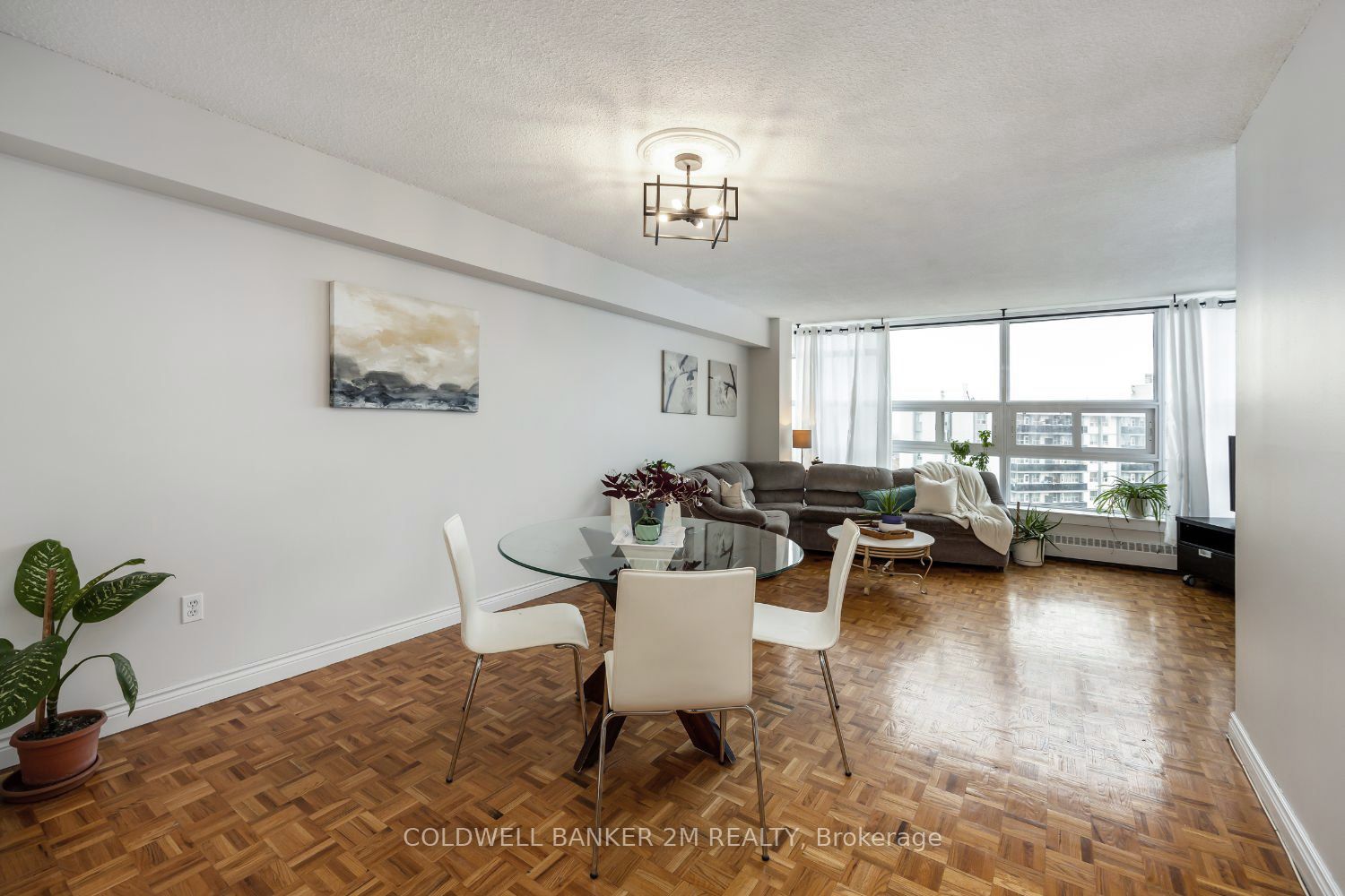 3380 Eglinton Ave E, #1806