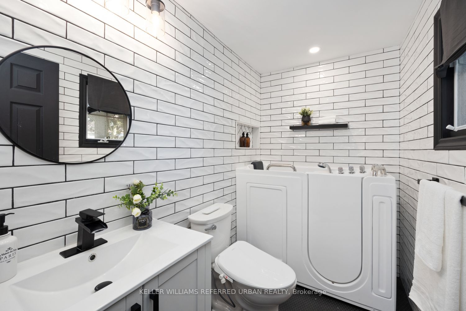 73 Wilmot Tr