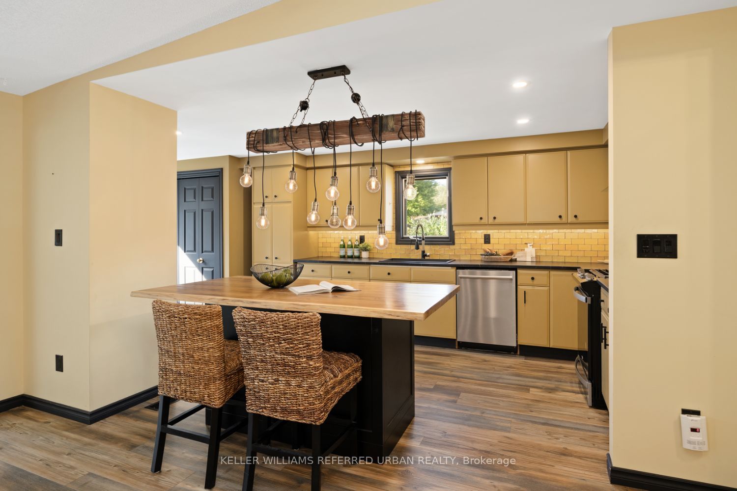 73 Wilmot Tr