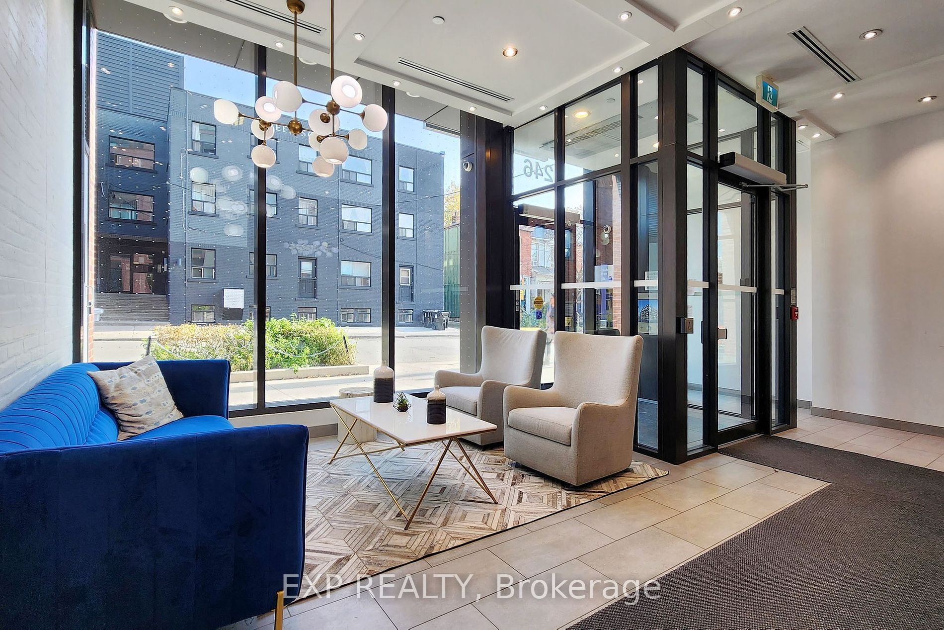 246 Logan Ave, #319