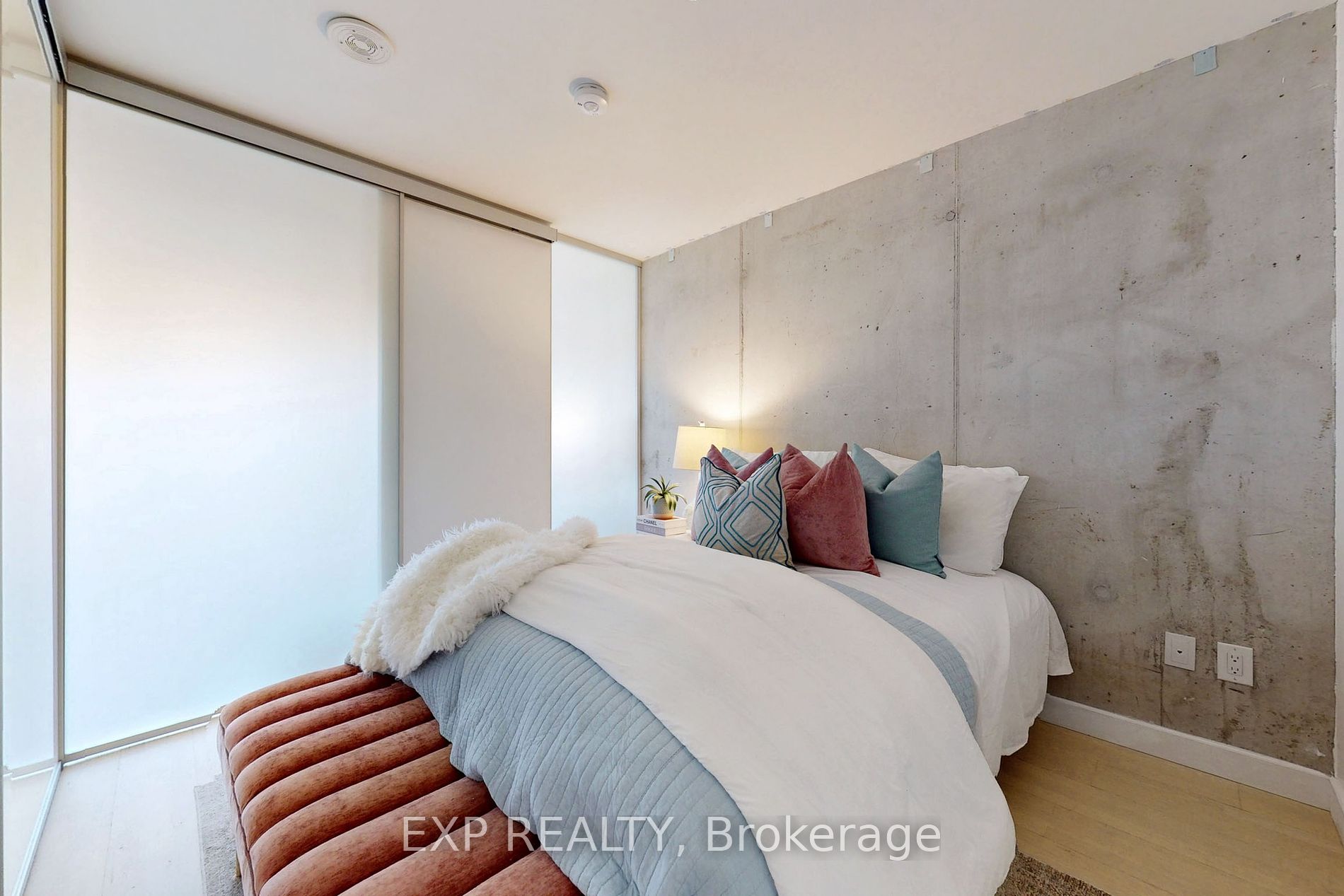 246 Logan Ave, #319