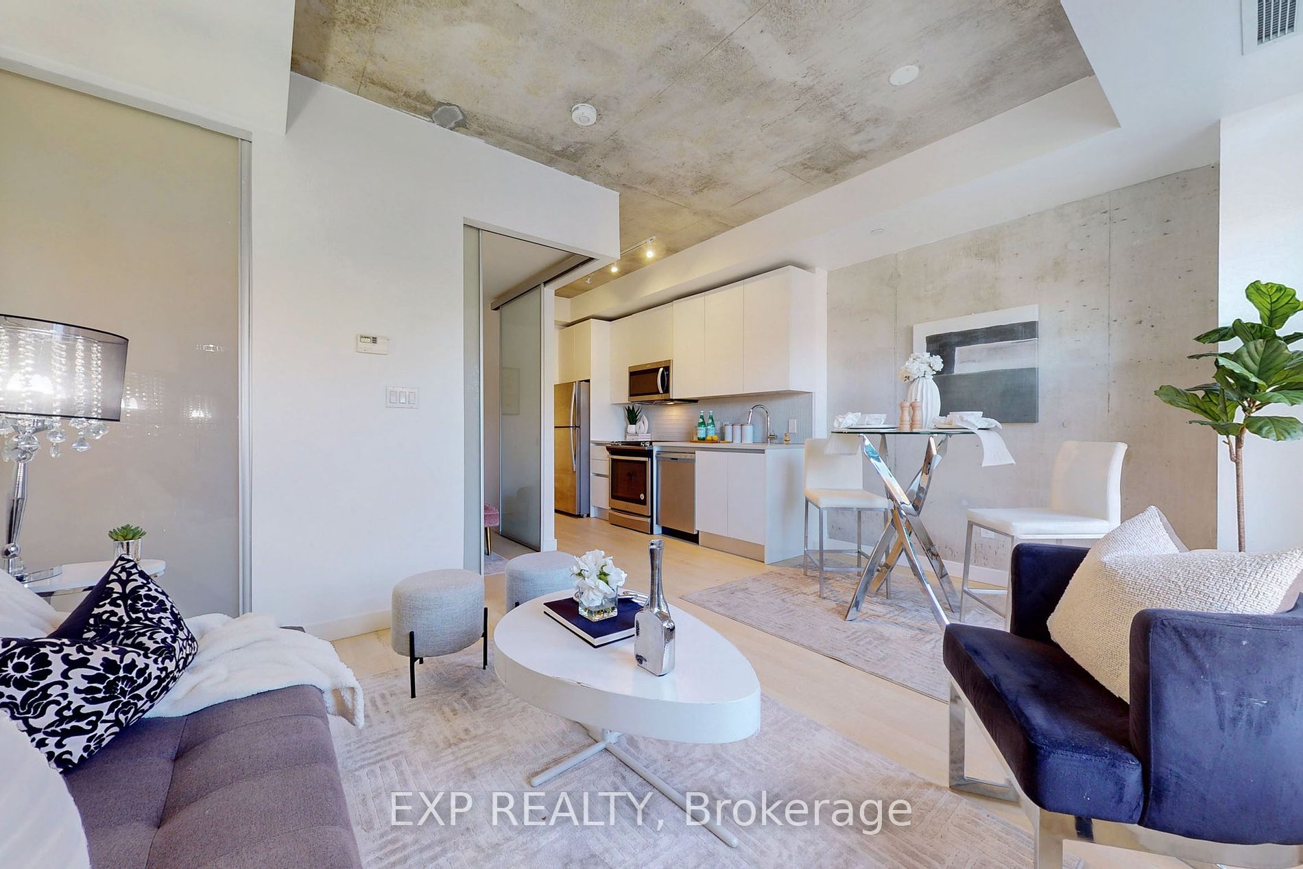 246 Logan Ave, #319