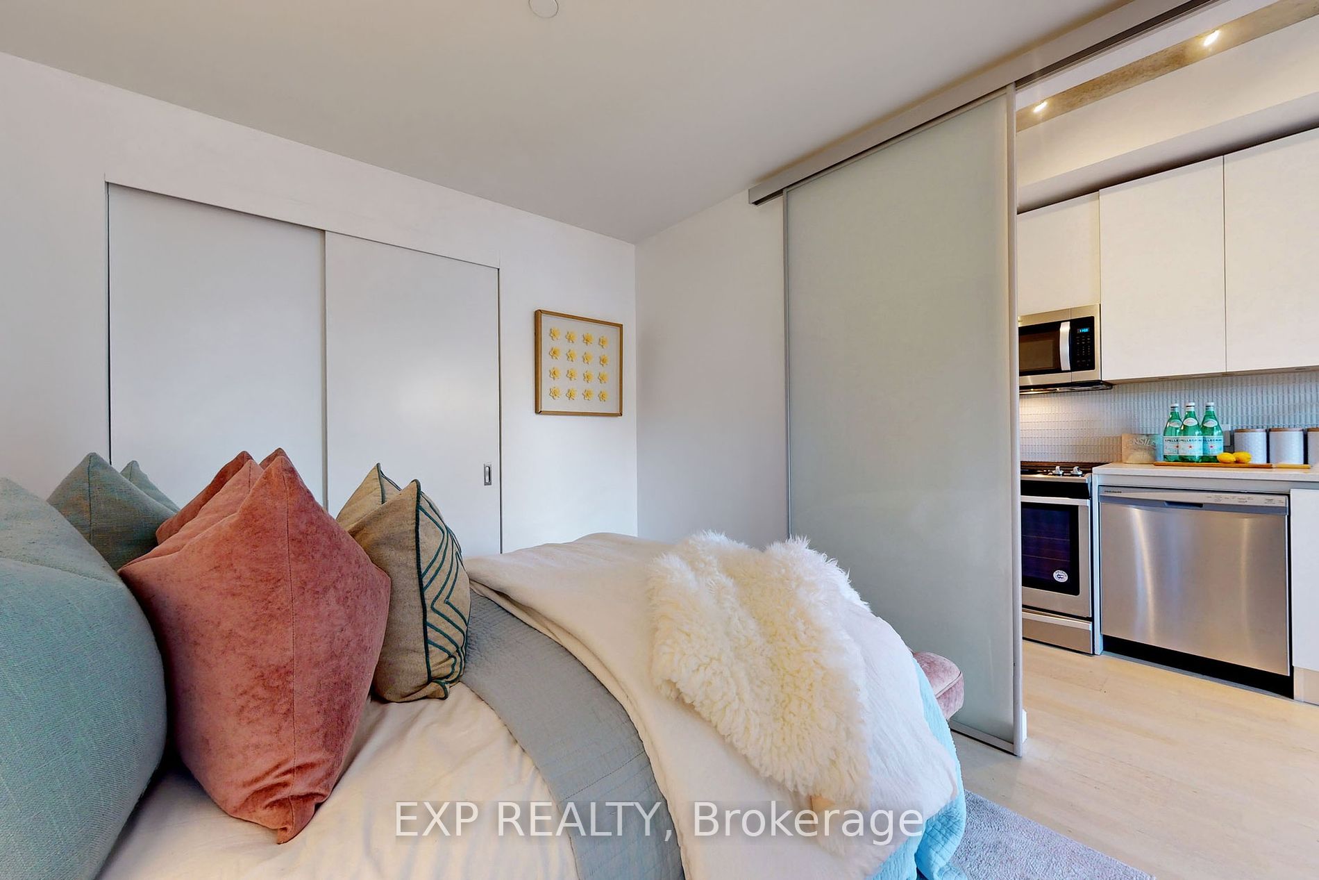 246 Logan Ave, #319