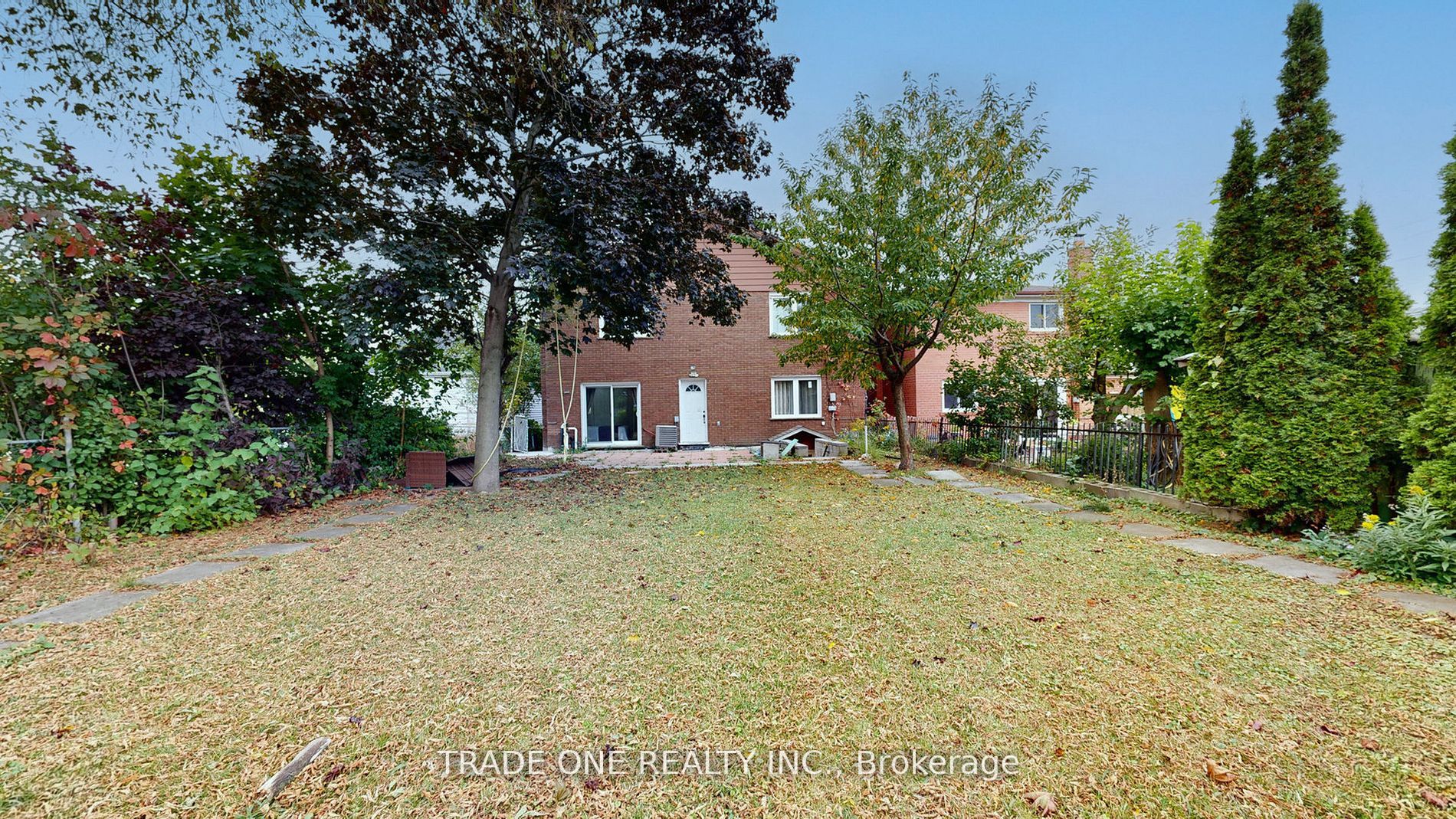 44 Malta St