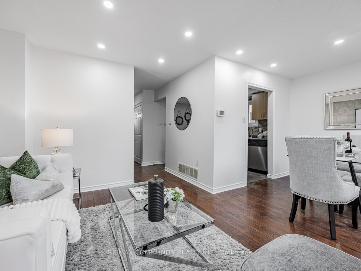 99 Radford Dr